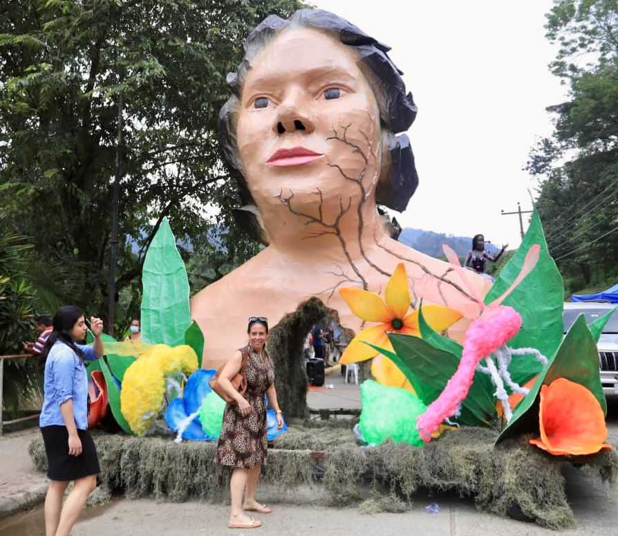 Visita al Paseo Real de las Chimeneas Gigantes